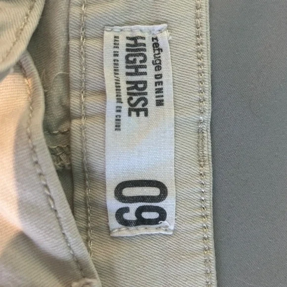 Refuge DENIM - High Rise - Picture 2 of 3